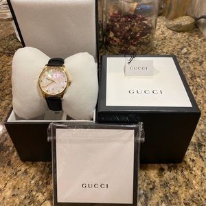 Gucci G-Timeless Mother of Pearl Dial LeatherWatch